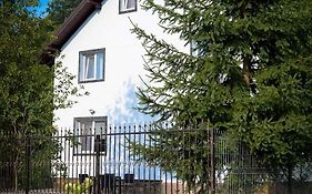 Casa de pe rau